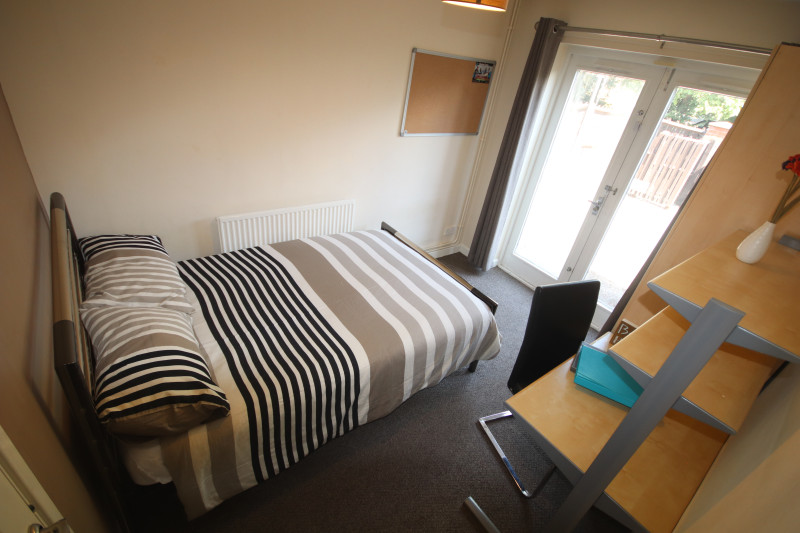 Bedroom 1 at 28 Broom Walk